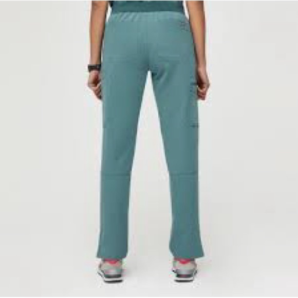 Limited Edition Figs in Hydrogreen XS/P - Picture 9 of 16